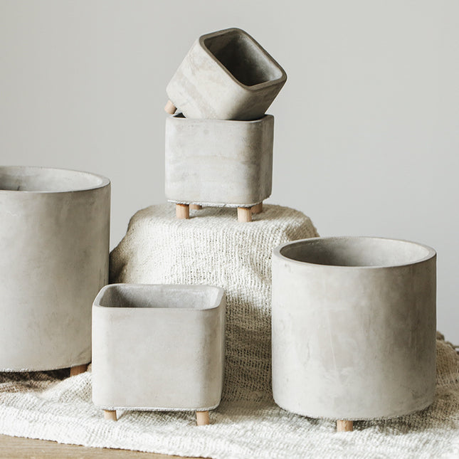Creative cement flowerpot