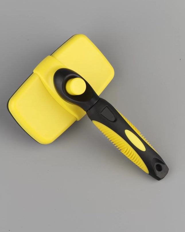 Automatic Retractable Slicker Brush – Detangling Grooming Brush for Dogs & Cats